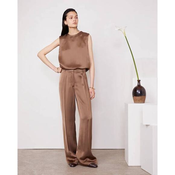 Officine Générale Grace Italian Fluid Top in Ginger Bread XS - Picture 2 of 4